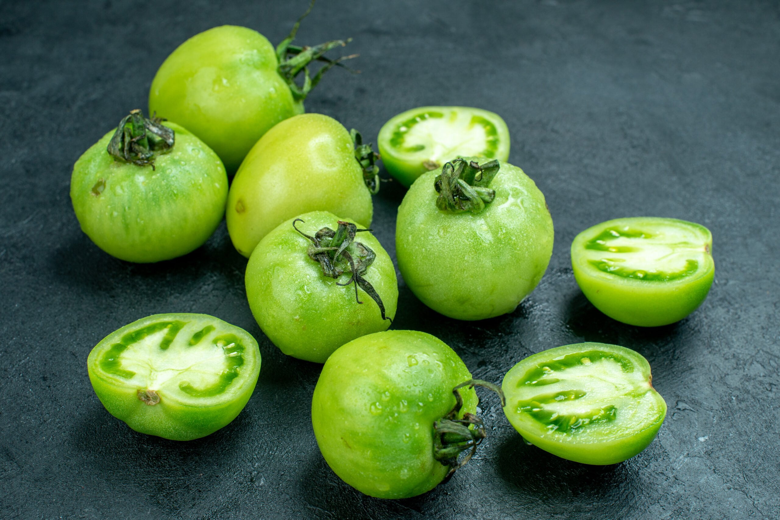what to do with green tomatoes at end of season